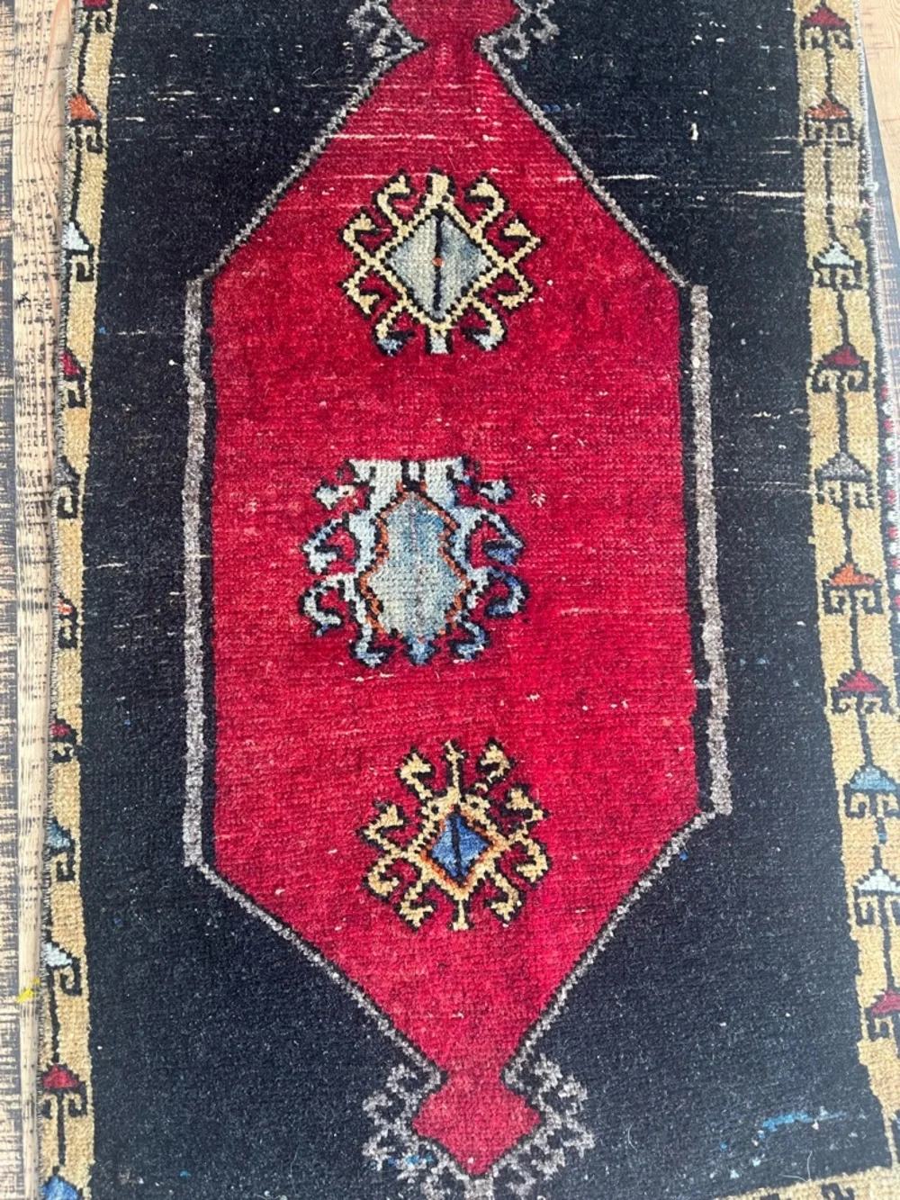 Turkish Vintage Rug - Picture 3 of 7